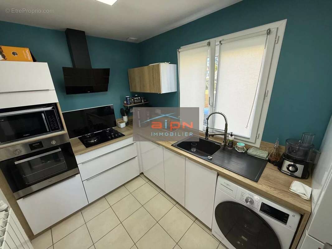 Maison à SAINT-ETIENNE-DU-ROUVRAY