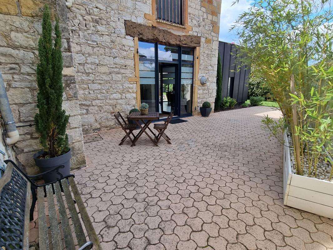 Maison à LES CHERES