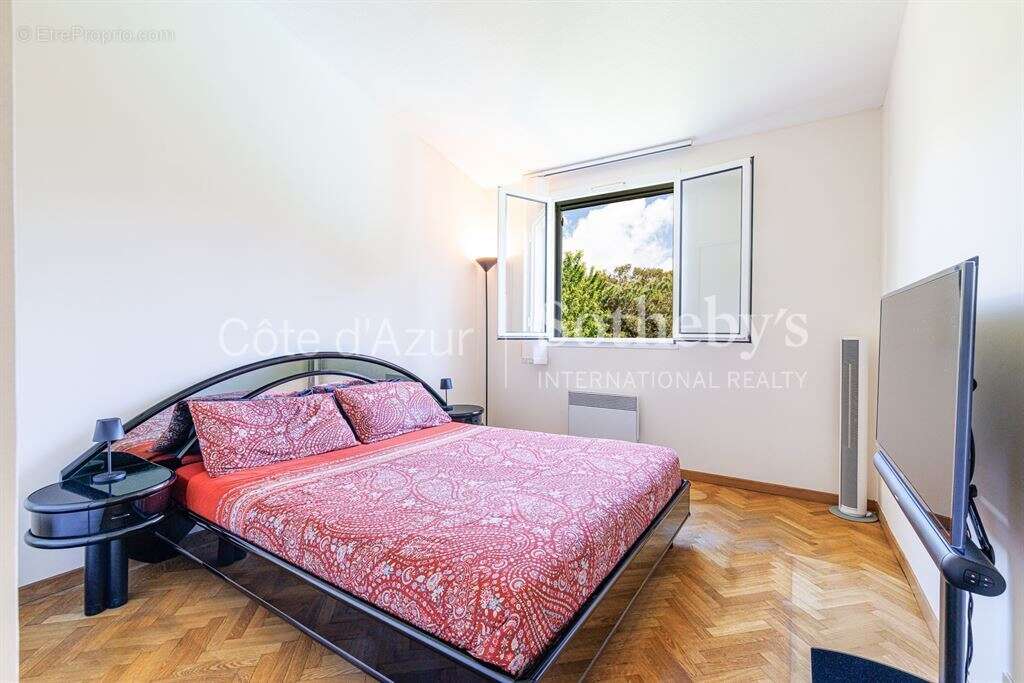 Maison à VILLENEUVE-LOUBET