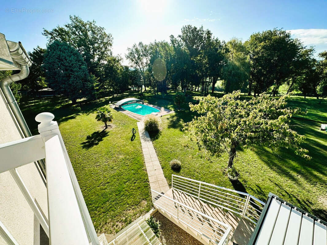Propriete avec dependance et piscine - photo 22