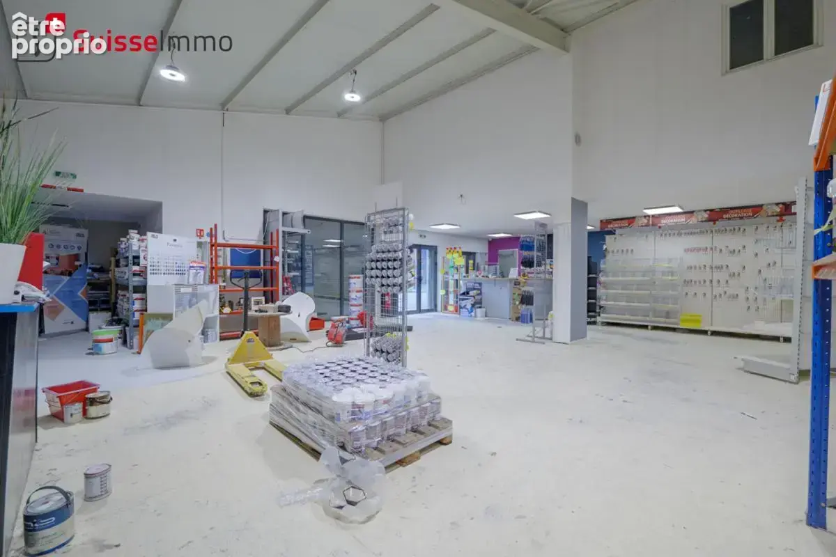 Local commercial Audincourt 485 m2 - photo 4