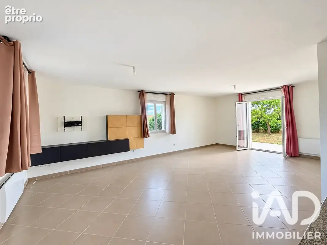 Photo 2 - Maison à BENON