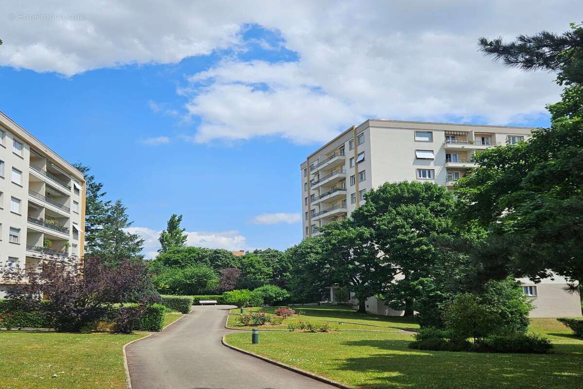 Appartement à TALANT