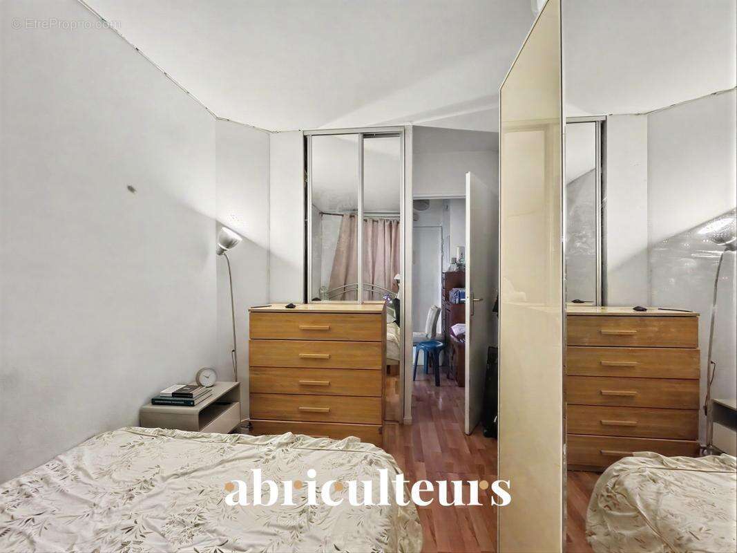 Appartement duplex - 78 m² - 4 pièces - en vente à Villeneuve-la-Garenne Avenue du Ponant (92390) - photo 13