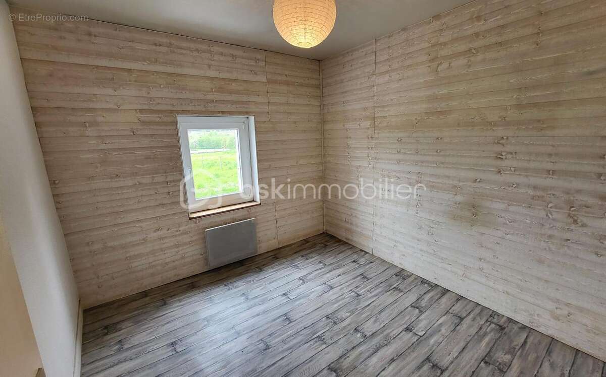 Maison à LE MESNIL-GILBERT