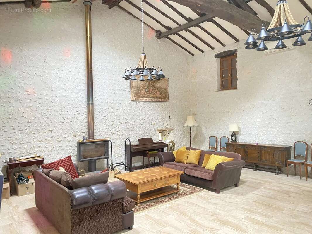 Maison de 3 chambres avec grand jardin et piscine - photo 23
