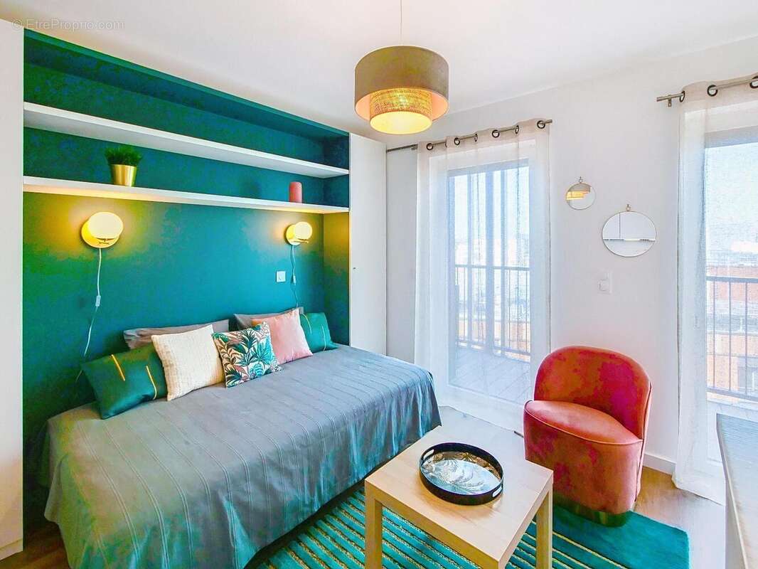   - Appartement à TOULOUSE