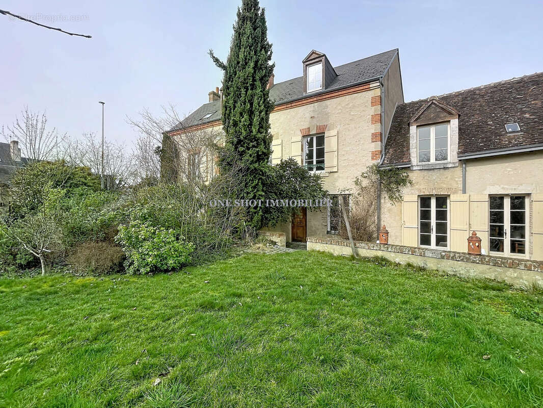 Maison 205 m² à Orleans  - photo 4