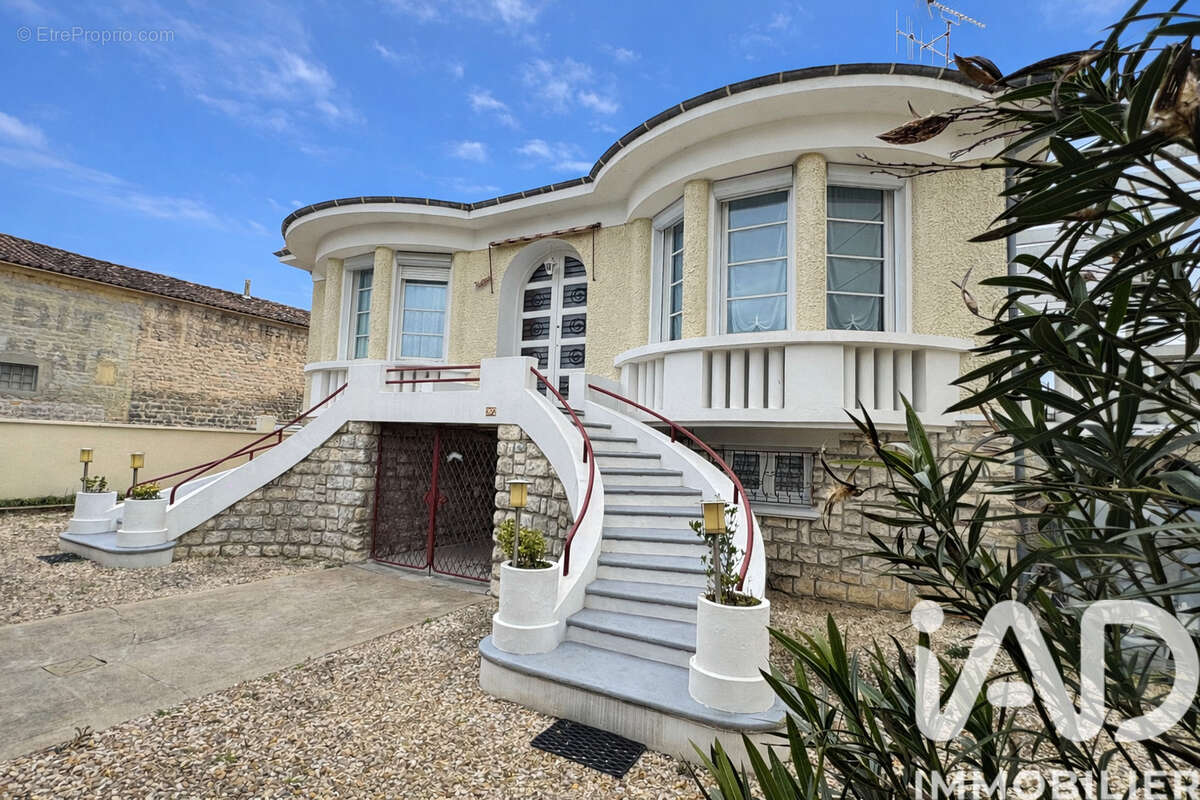 Photo 2 - Maison à ANGOULEME