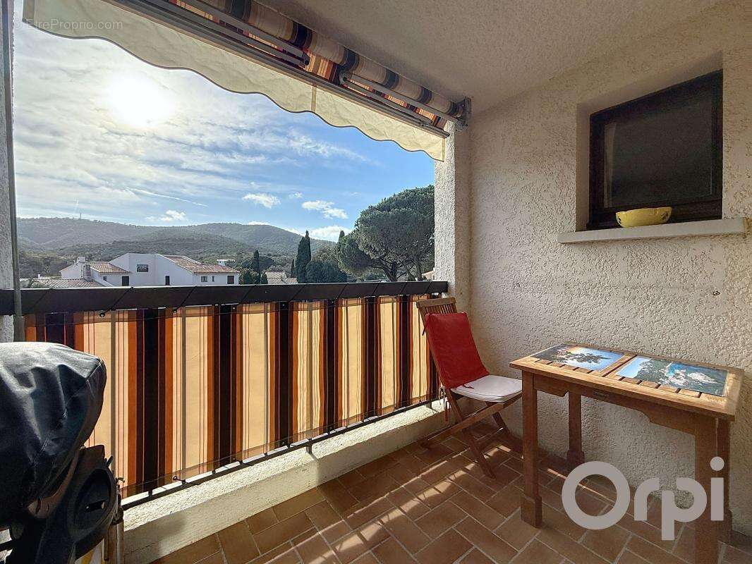 Appartement à ROQUEBRUNE-SUR-ARGENS