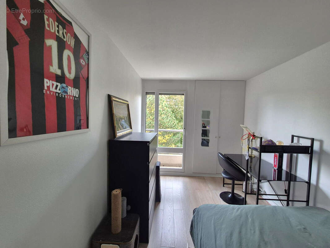 Appartement à JOUY-EN-JOSAS