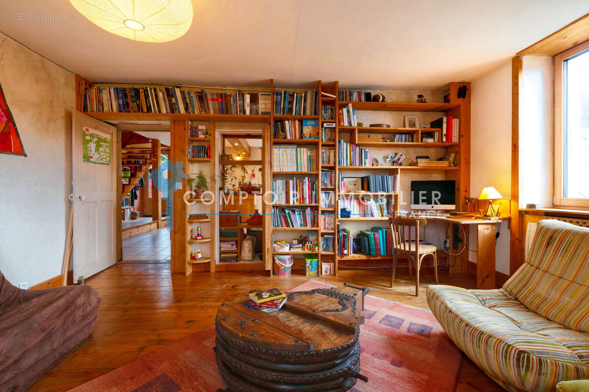 Maison à VAULNAVEYS-LE-HAUT