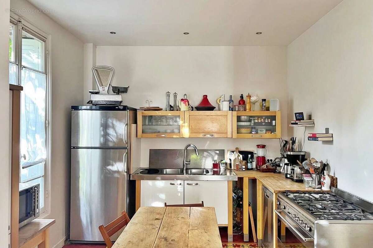 Maison à CHENNEVIERES-SUR-MARNE