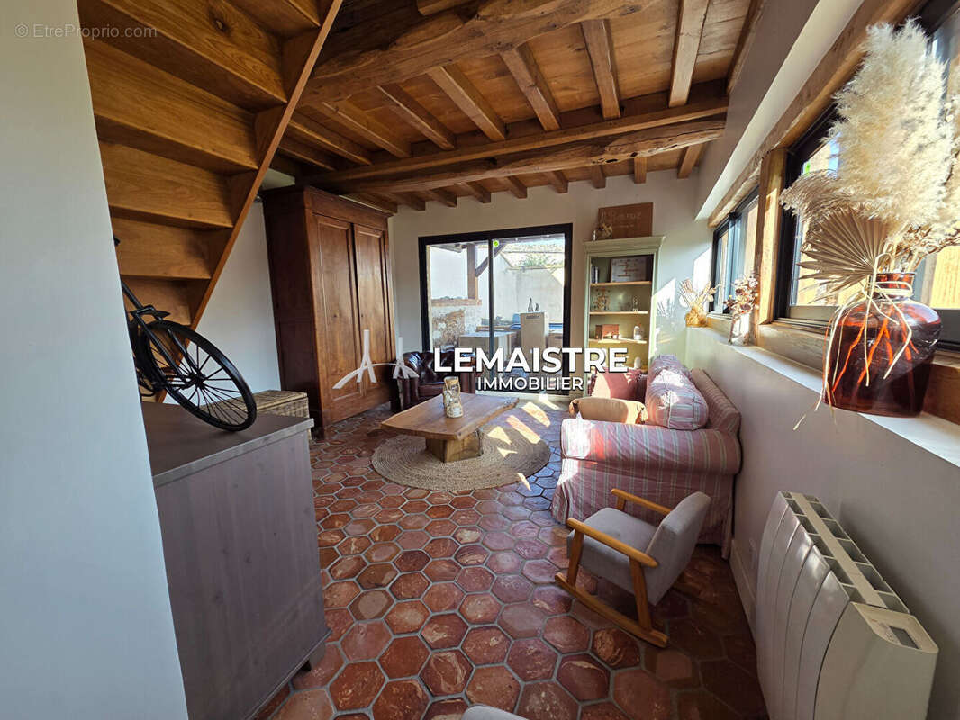 Maison à FRENEUSE