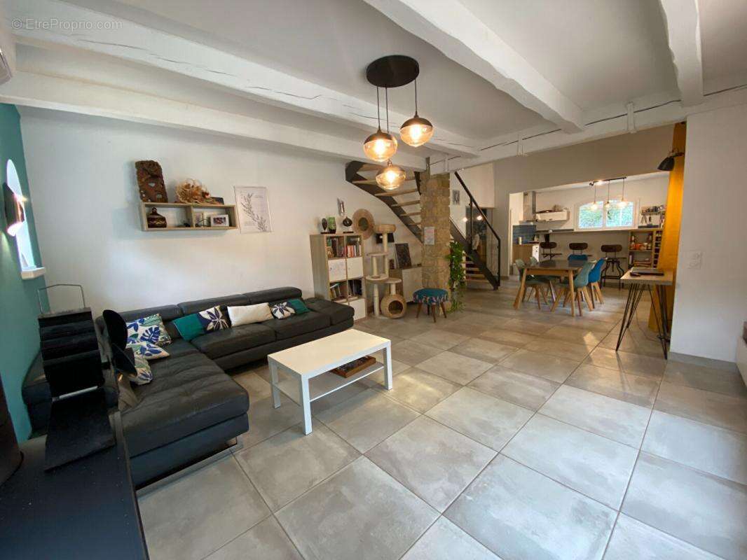 Maison à GRANS