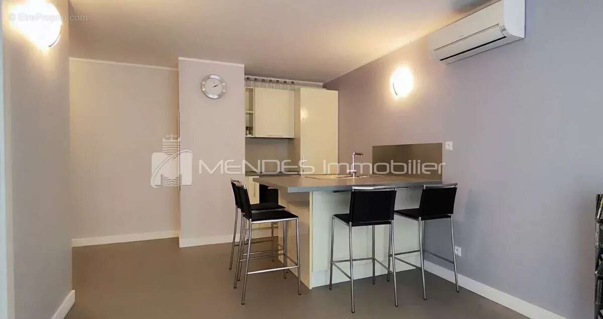 Appartement à CAP-D'AIL