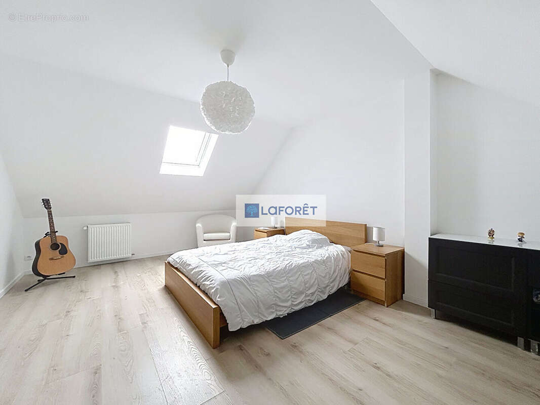 Maison à SARTROUVILLE