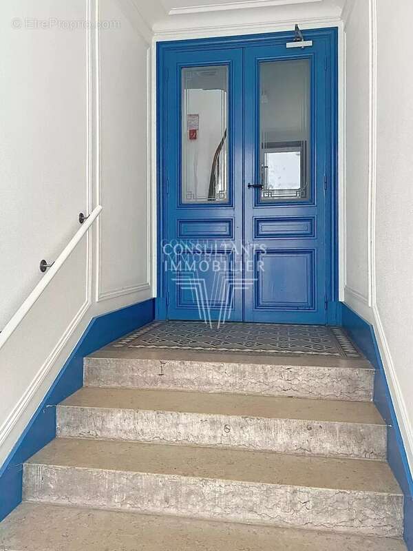 Appartement à PARIS-7E