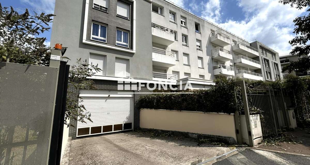 Appartement à CORBEIL-ESSONNES