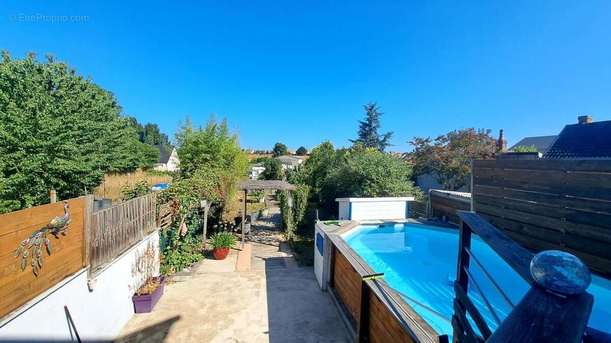 Maison à CERANS-FOULLETOURTE