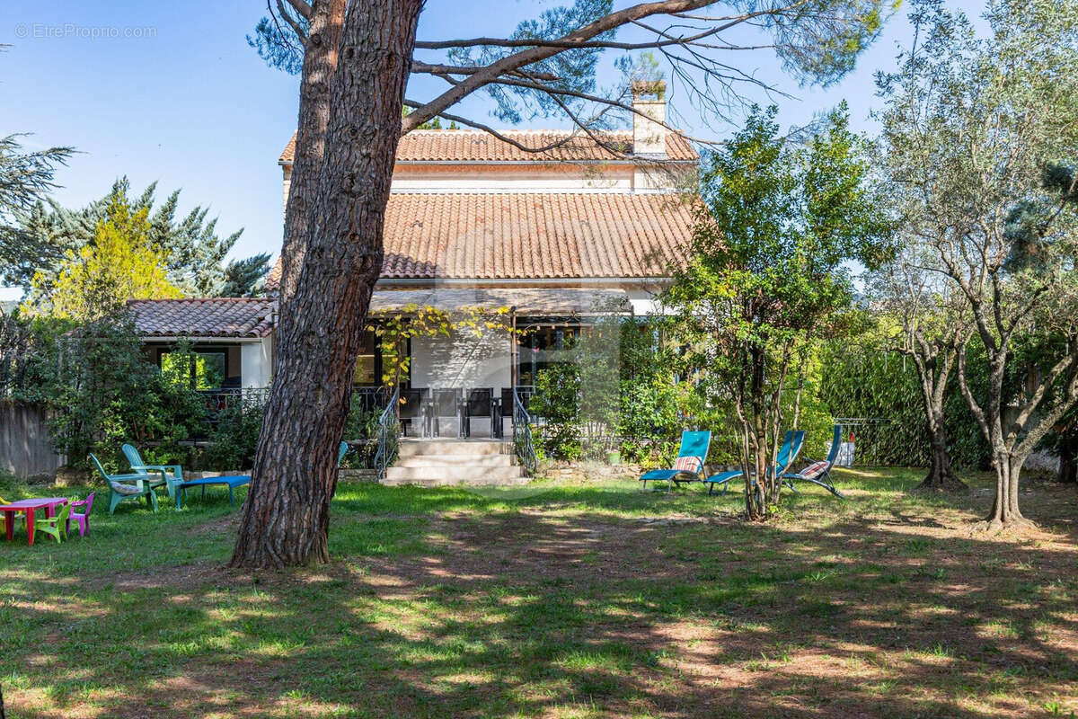 Maison à VAISON-LA-ROMAINE