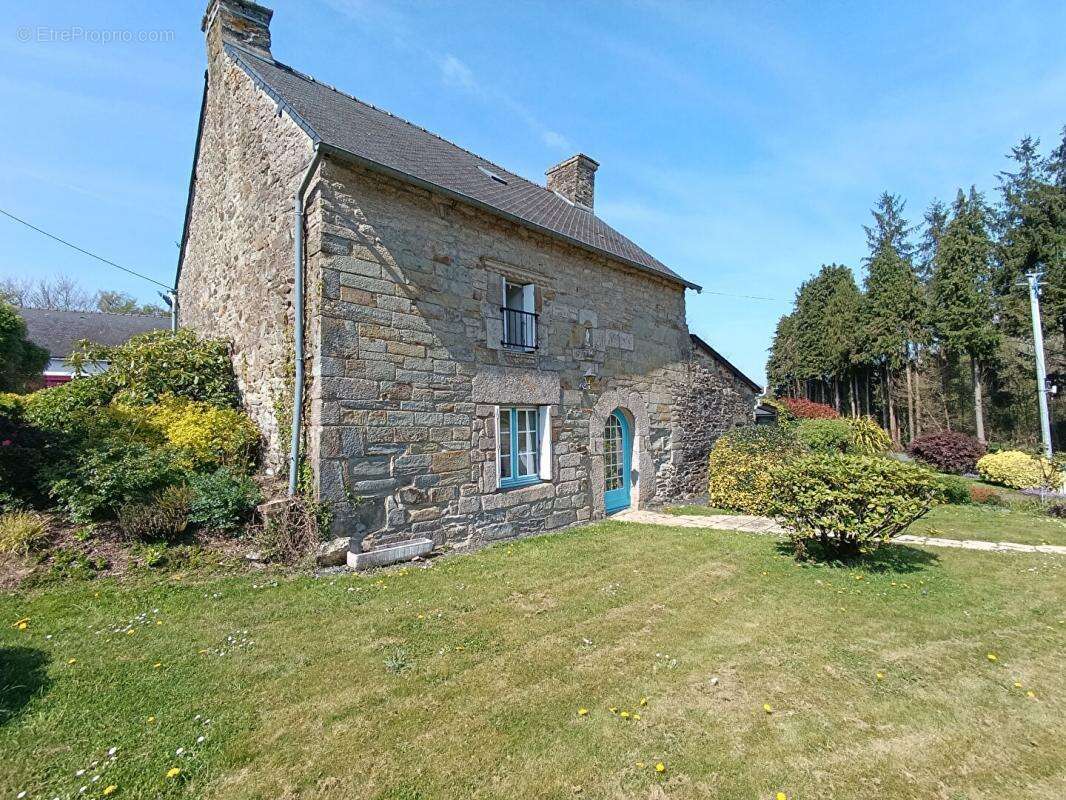 Maison à SAINT-GERAND