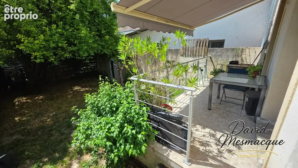 T2 de 37 m2 en rez-de-jardin - cour boisée, terrasse et cave à Meulan centre - photo 3