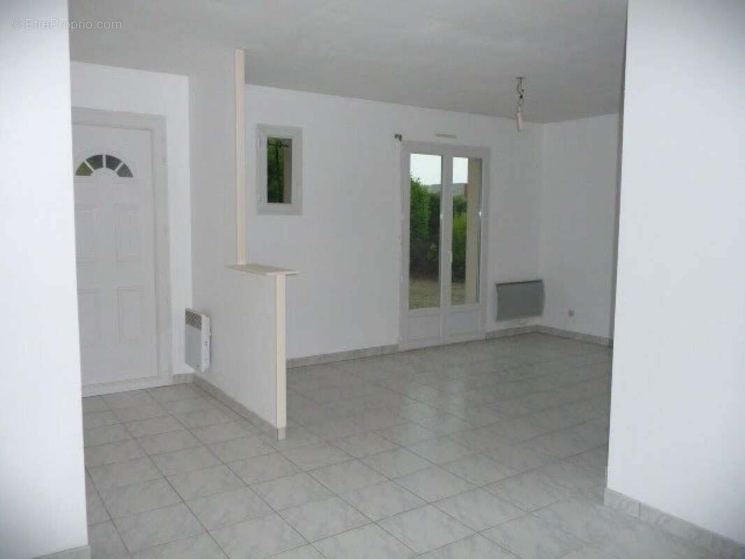 Maison 110 m² à Availles-En-Chatellerault  - photo 4