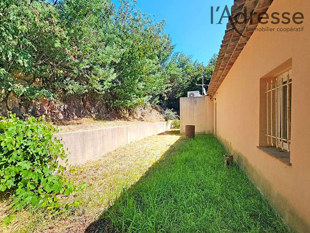 Villa d'exception sur les hauteurs de Mandelieu ! - photo 14