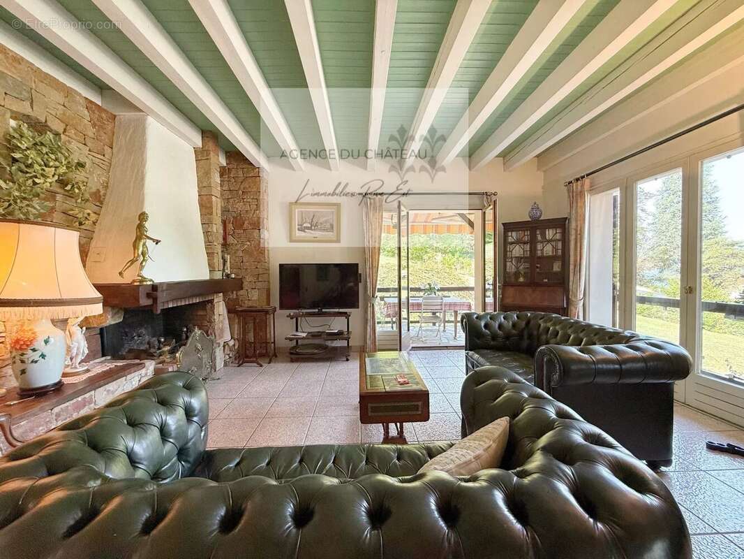 Maison à MENTHON-SAINT-BERNARD