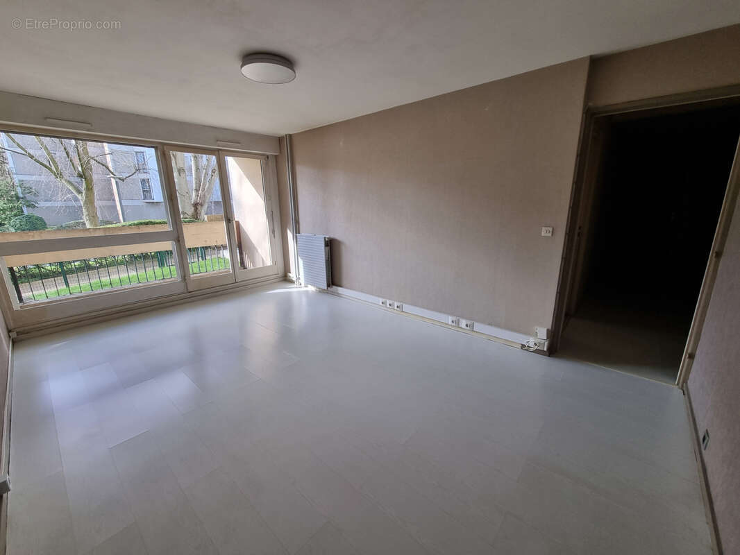Appartement à MAISONS-ALFORT