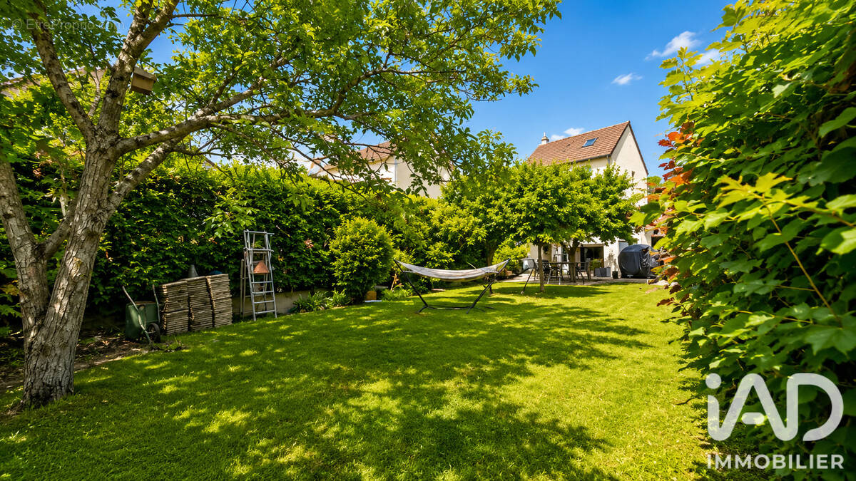 Photo 1 - Maison à LIVRY-SUR-SEINE