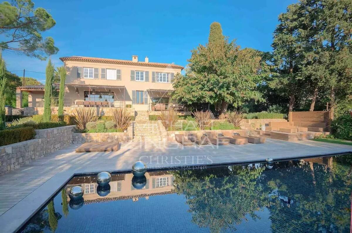 Maison à MOUGINS