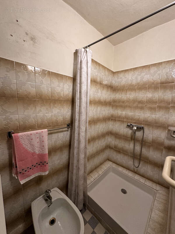 Maison à SOLLIES-TOUCAS