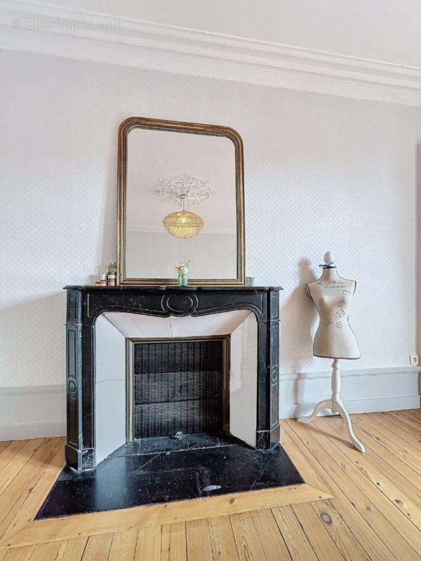 Appartement d'exception de 155 m² dans un ancien hôtel particulier. VANNES HYPER CENTRE - photo 9