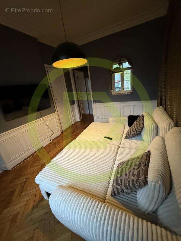 Maison à MONT-SAINT-AIGNAN