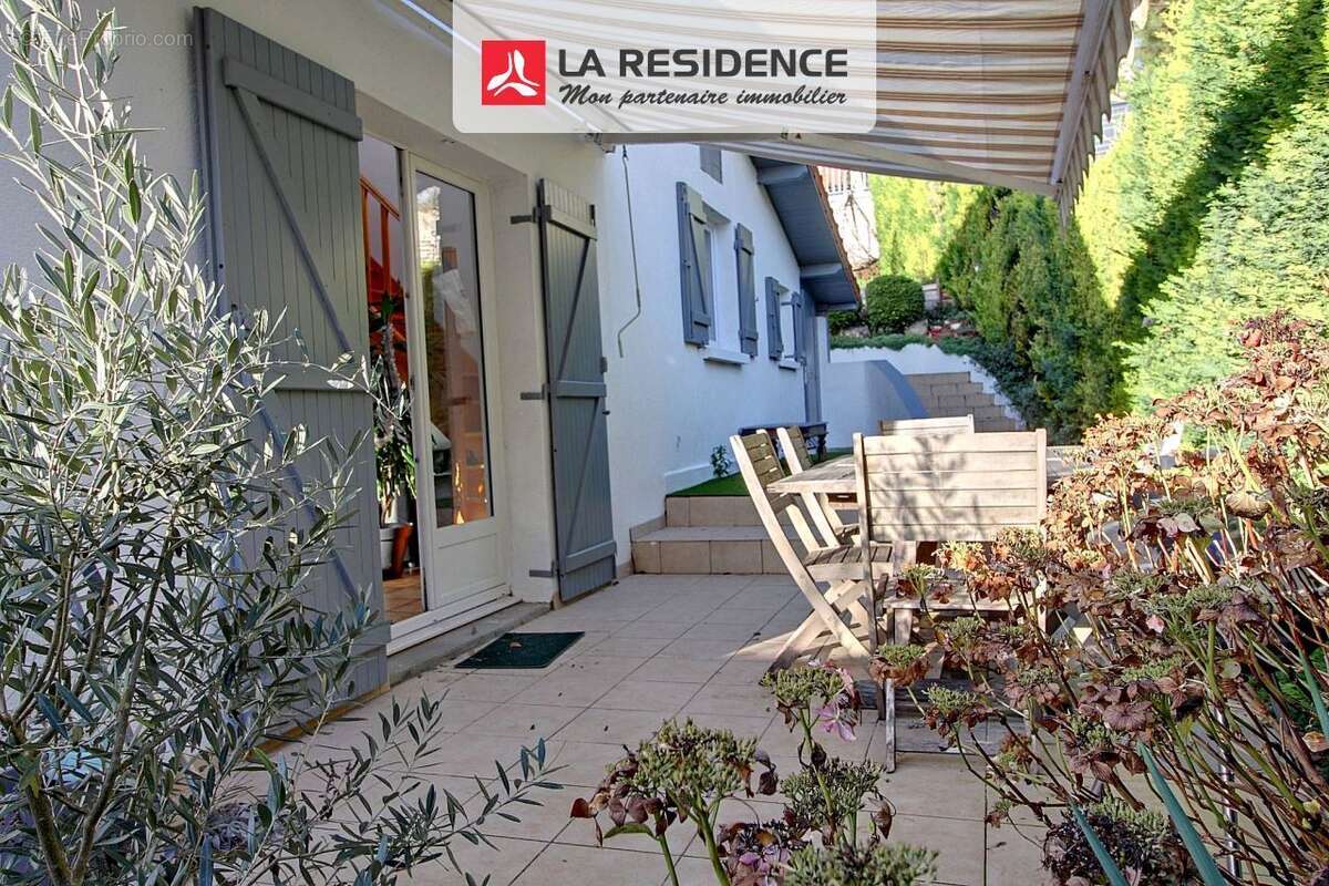 Maison à VAUX-SUR-SEINE