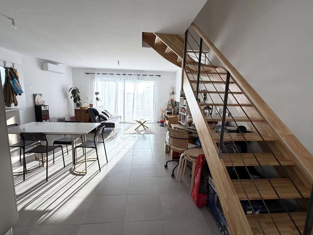 Maison à MILHAUD