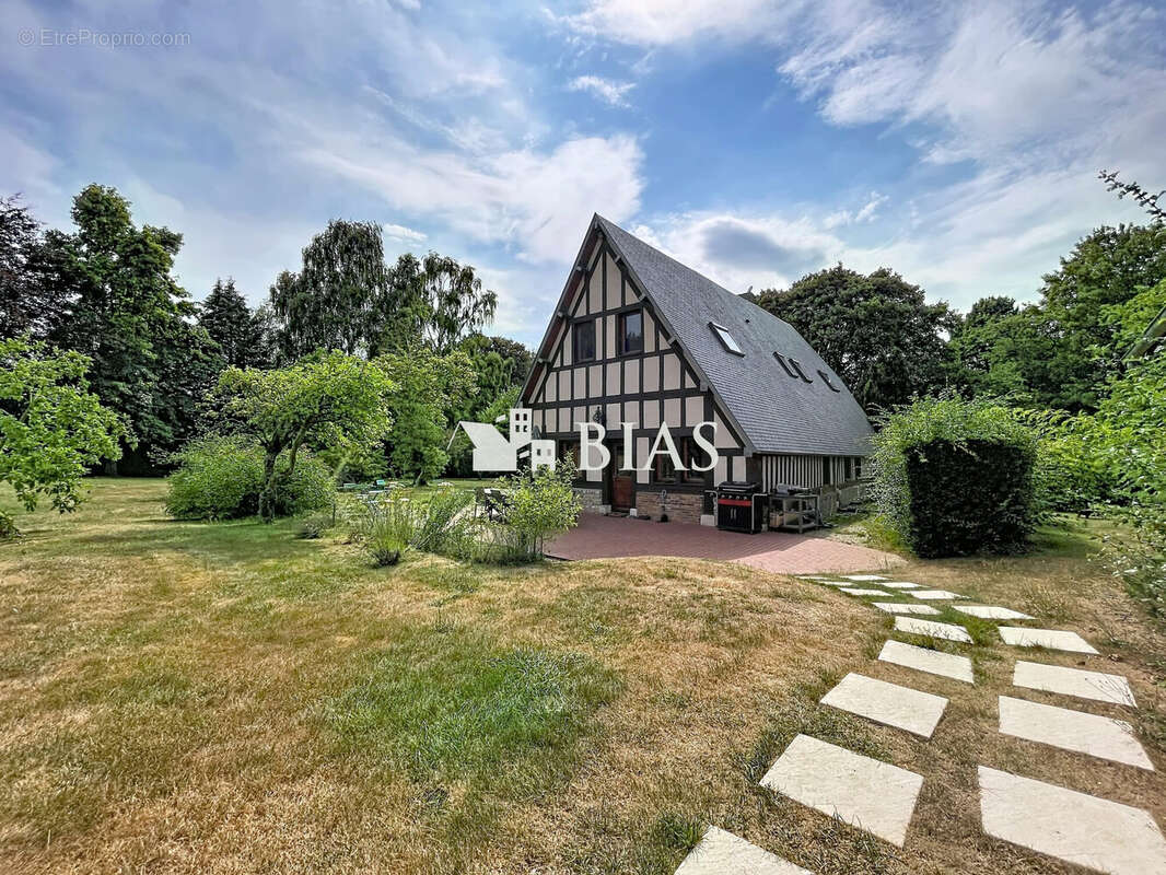Maison 211 m² à La Neuville-Du-Bosc  - photo 3