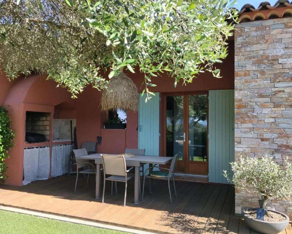 Maison à TARADEAU