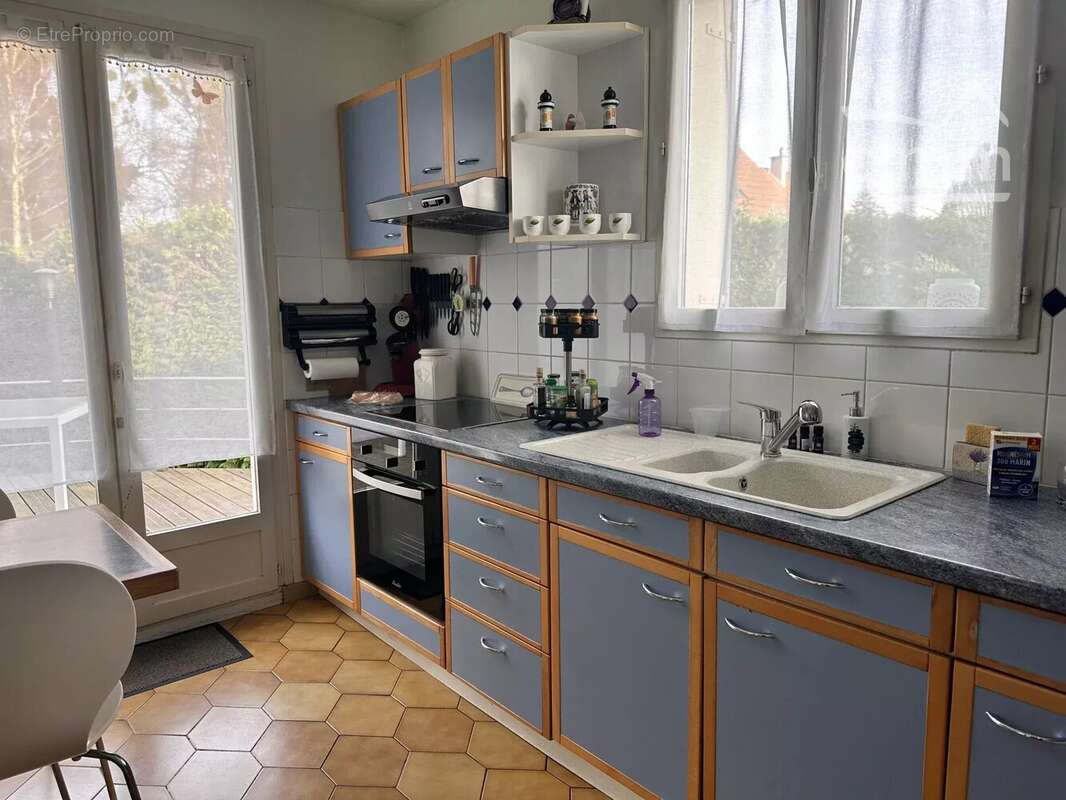 Maison à CONGIS-SUR-THEROUANNE