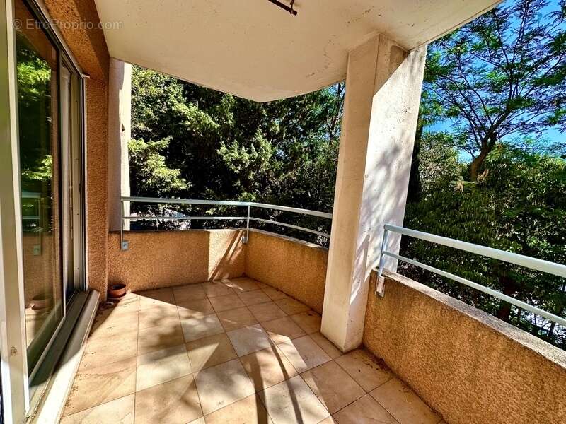 Appartement à MARSEILLE-9E