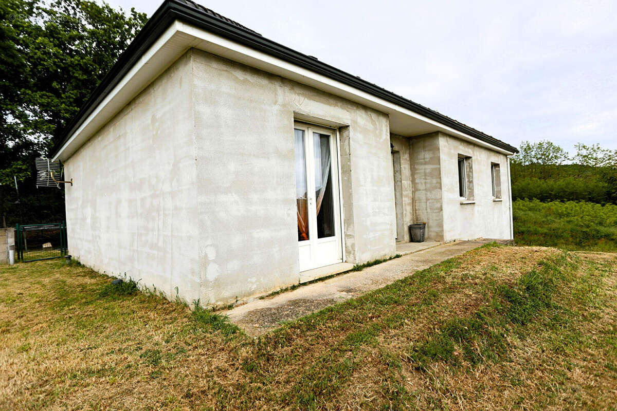 Maison à MONTLUCON