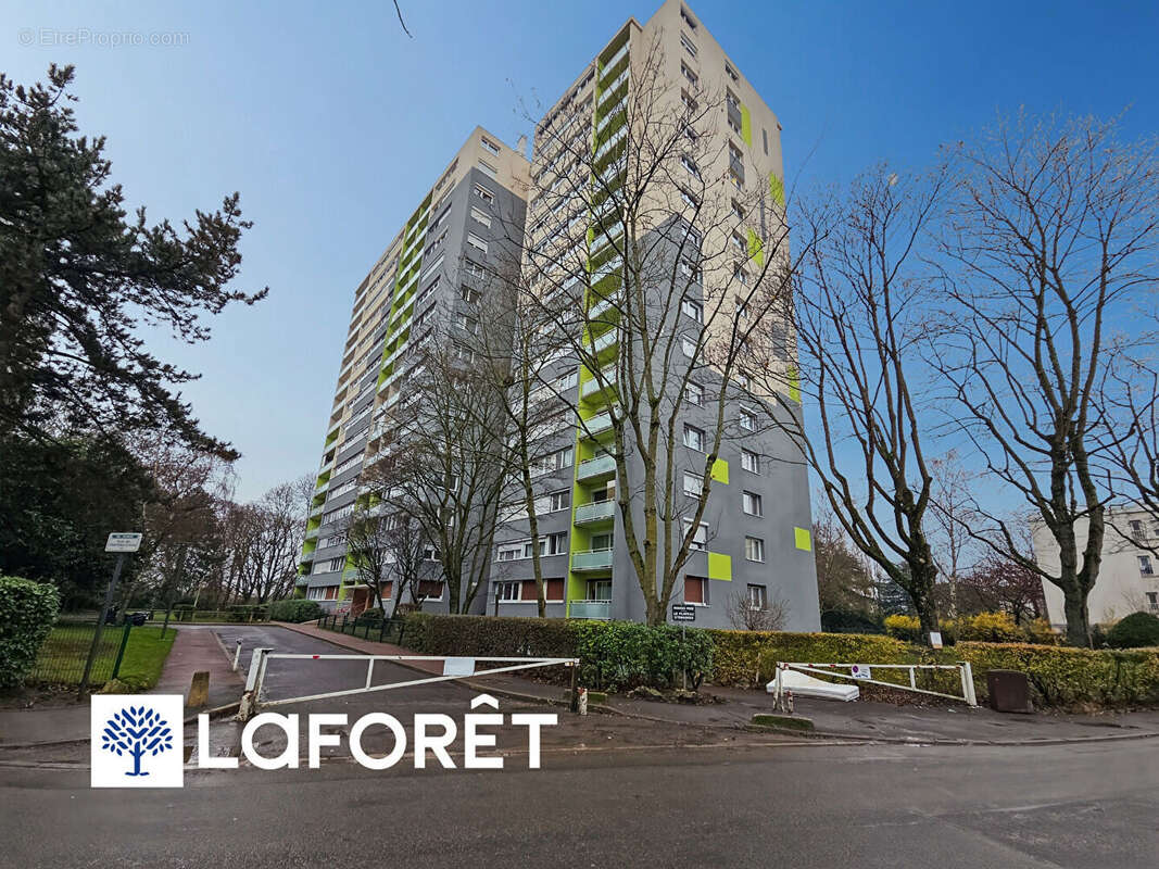Appartement à RIS-ORANGIS