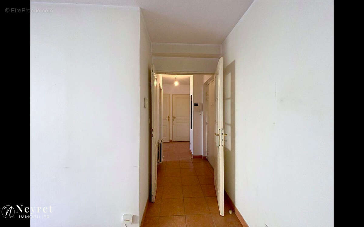 Appartement à LYON-8E