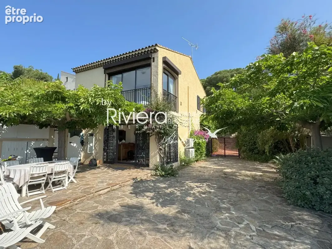 Photo Maison à Le Lavandou au prix de 594 000€