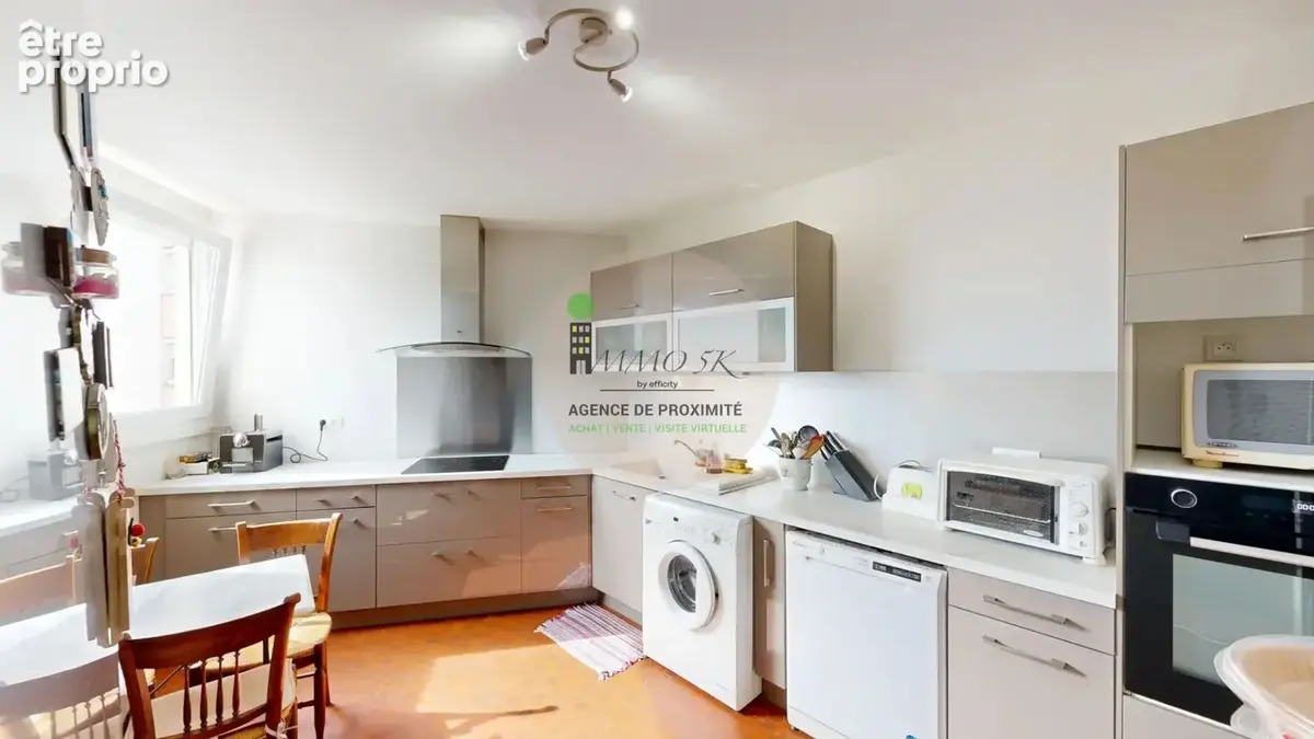 Rillieux-la-pape - centre ville - 3 pièces - 2 chambres - 84.74 m² - appartement lumineux avec balcon et cave - 150 000 € - photo 2