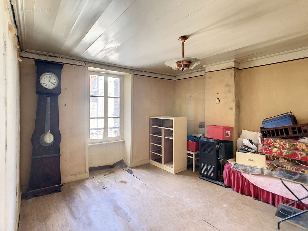 Maison à LUDESSE