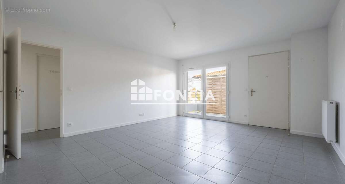 Appartement à YVRAC