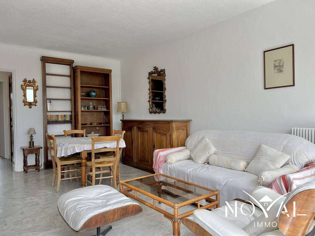 Appartement à LE CANNET